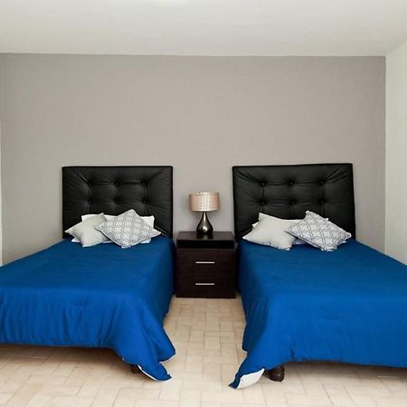 Econosuites Monterrey Eksteriør bilde
