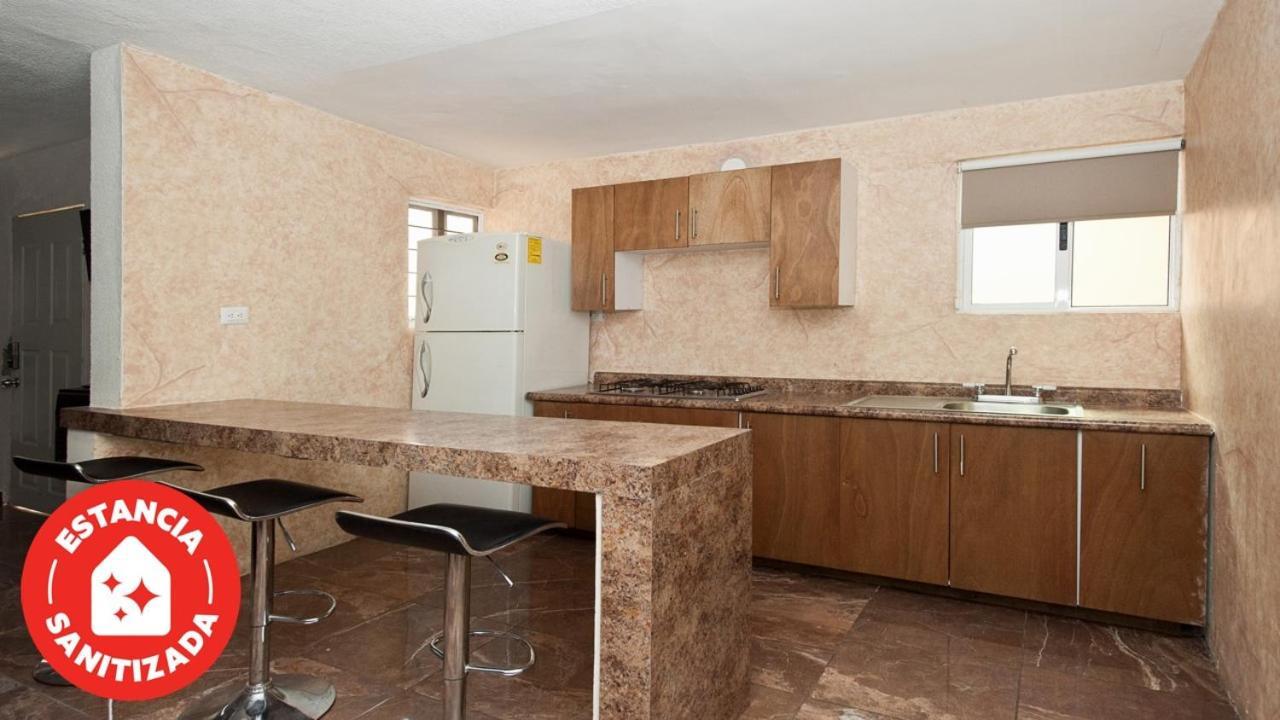 Econosuites Monterrey Eksteriør bilde