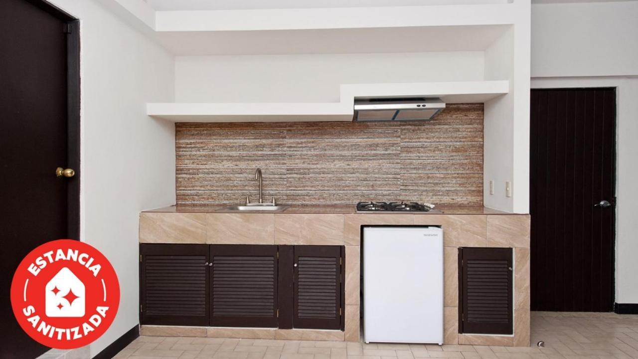 Econosuites Monterrey Eksteriør bilde