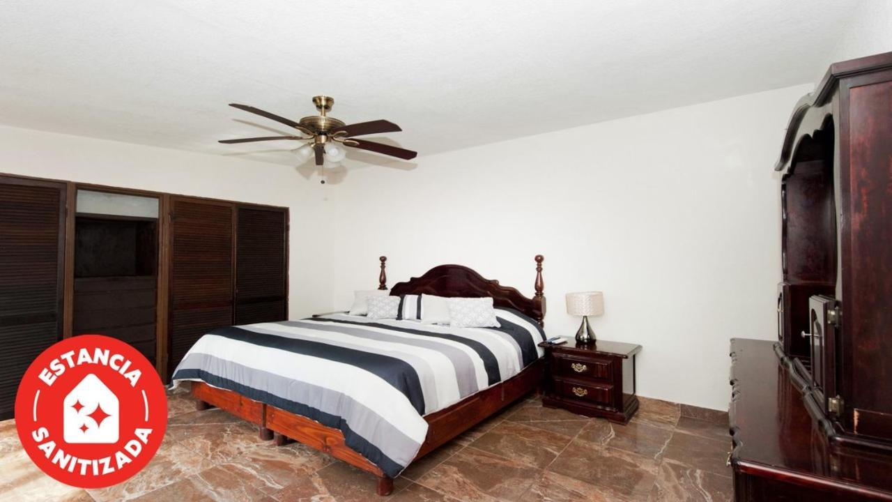 Econosuites Monterrey Eksteriør bilde