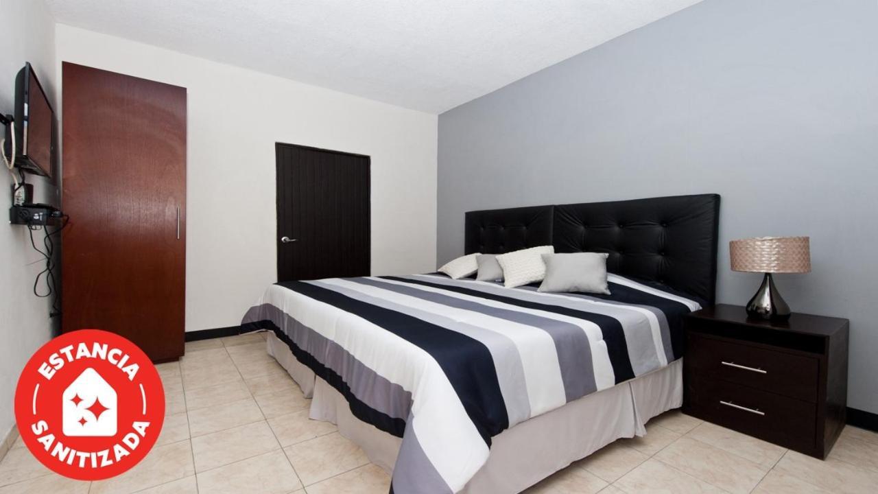 Econosuites Monterrey Eksteriør bilde