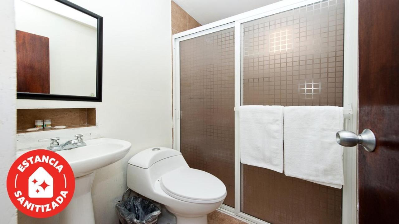 Econosuites Monterrey Eksteriør bilde