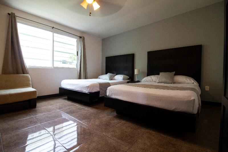 Econosuites Monterrey Eksteriør bilde